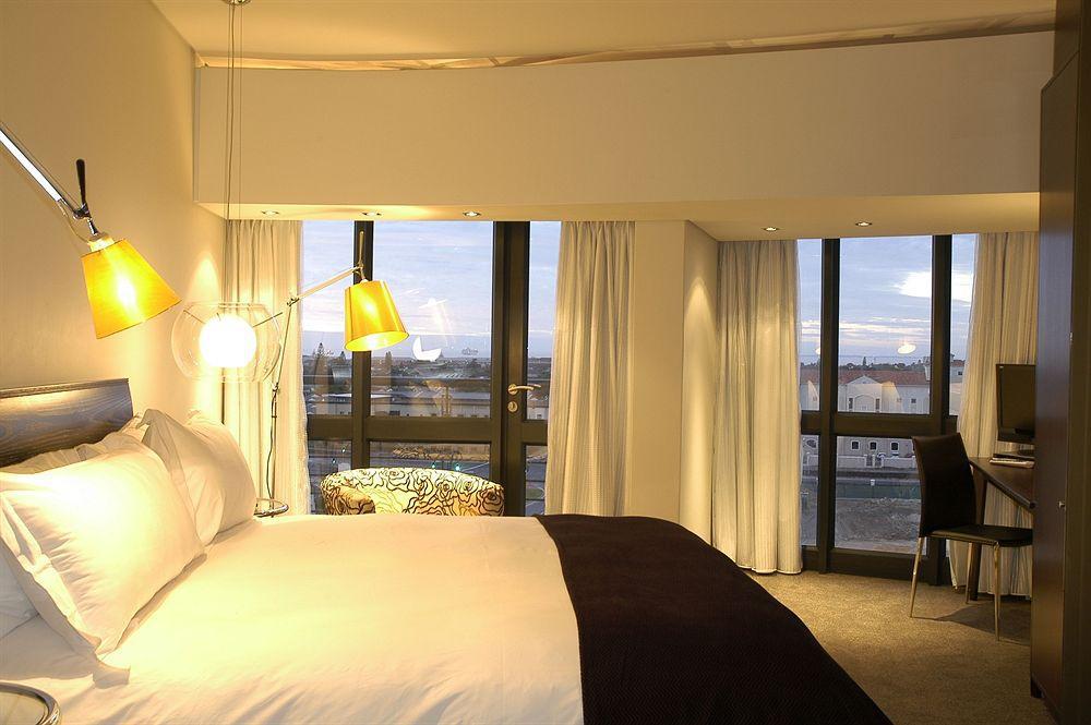 Colosseum Hotel Le Cap Extérieur photo