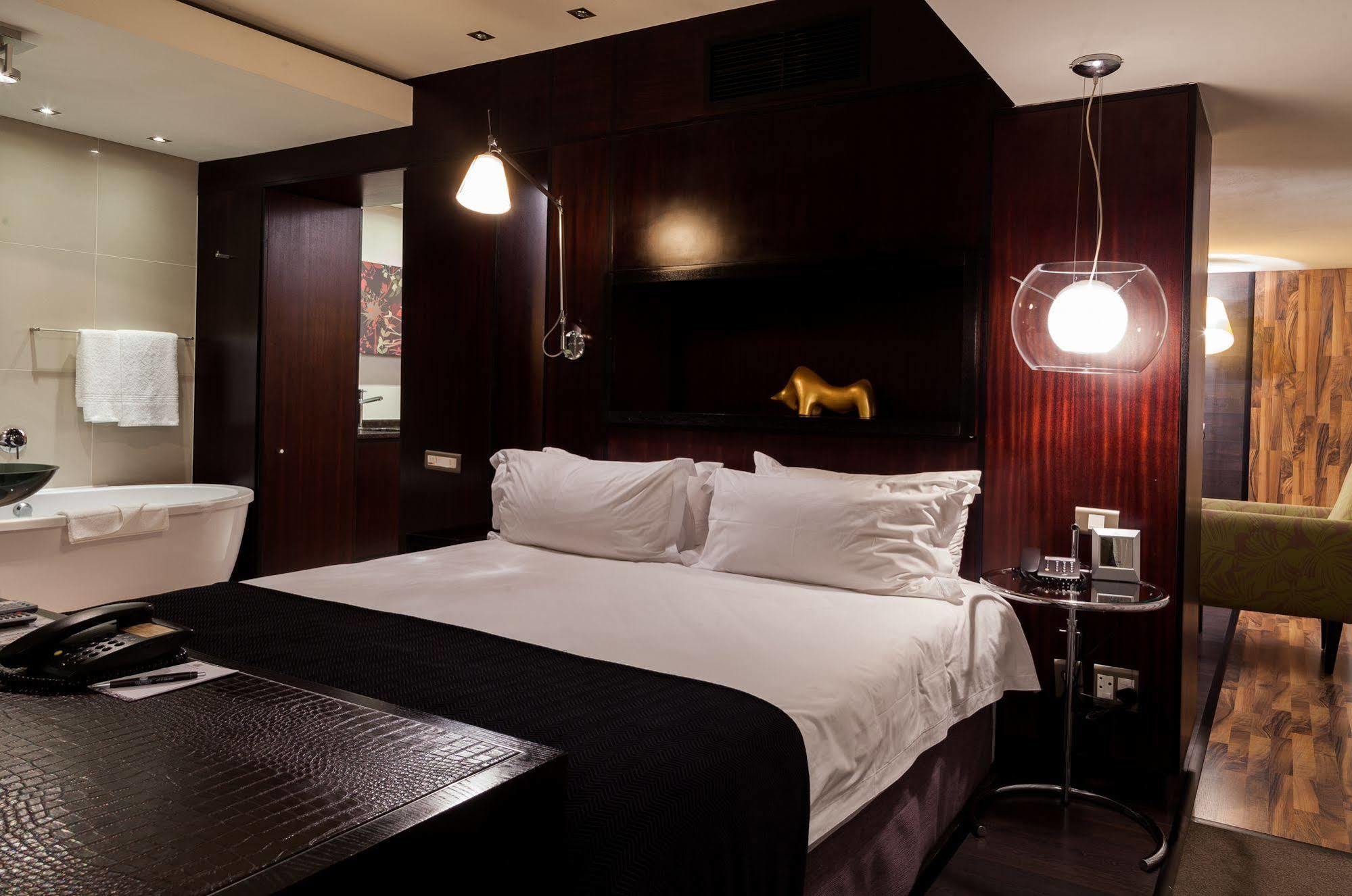 Colosseum Hotel Le Cap Extérieur photo
